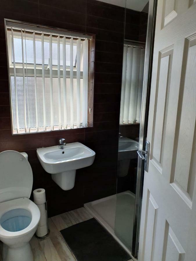 Broadway Belfast Villa Esterno foto